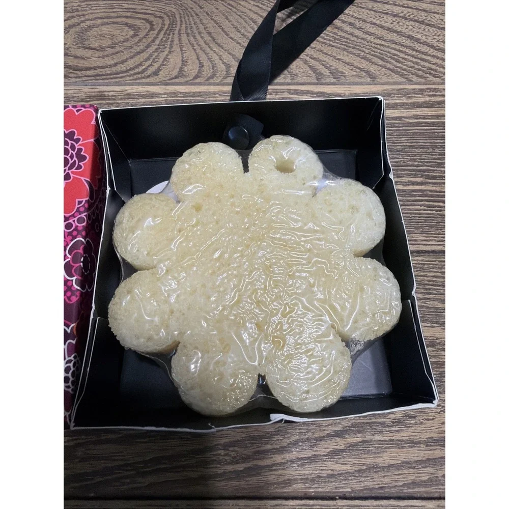 Spongelle BERRY BLOSSOM Infused Bath Shower Body Sponge‎ Buffer 3oz